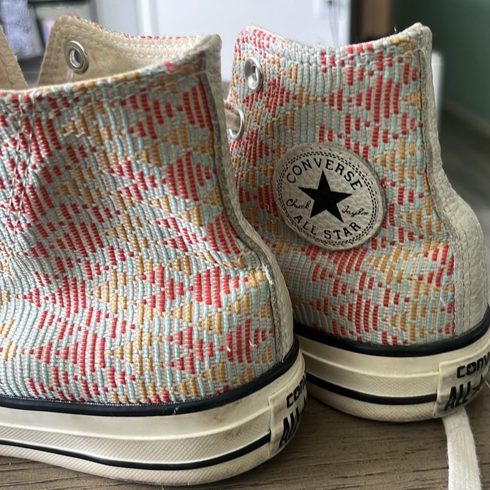Converse ALL-STAR Women’s shoe. Size 5-1/2 . - Picture 9 of 9